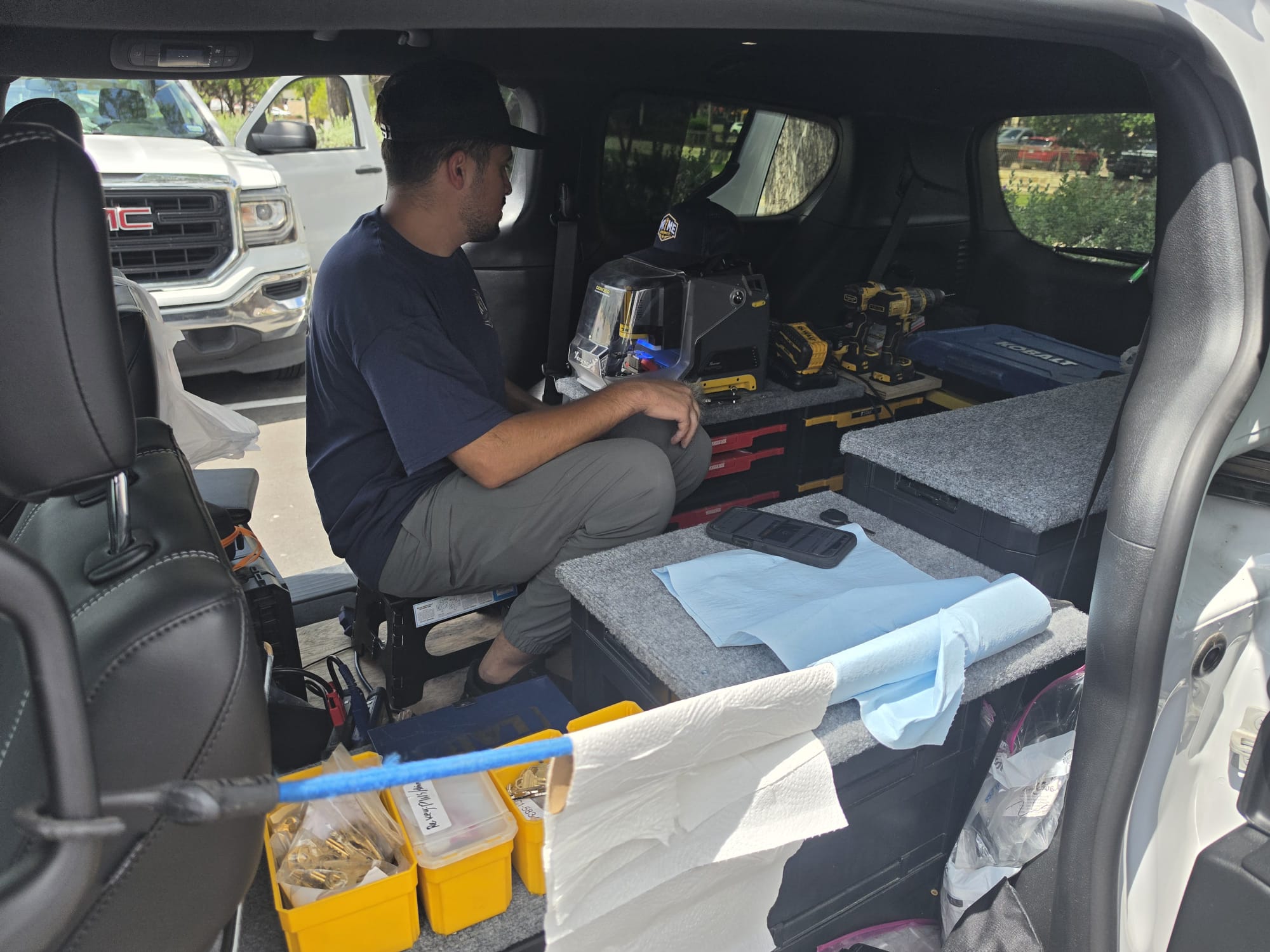 Automotive locksmith work in San Antonio