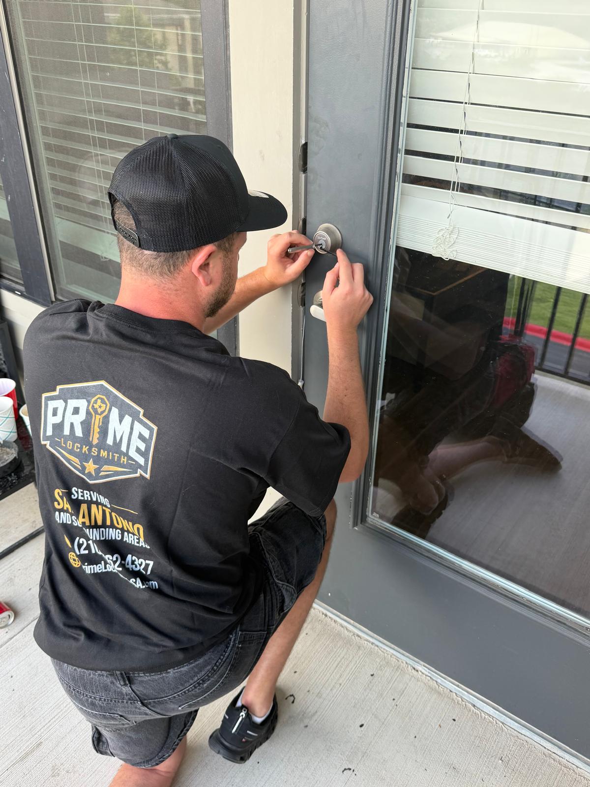 Commercial locksmith work in San Antonio