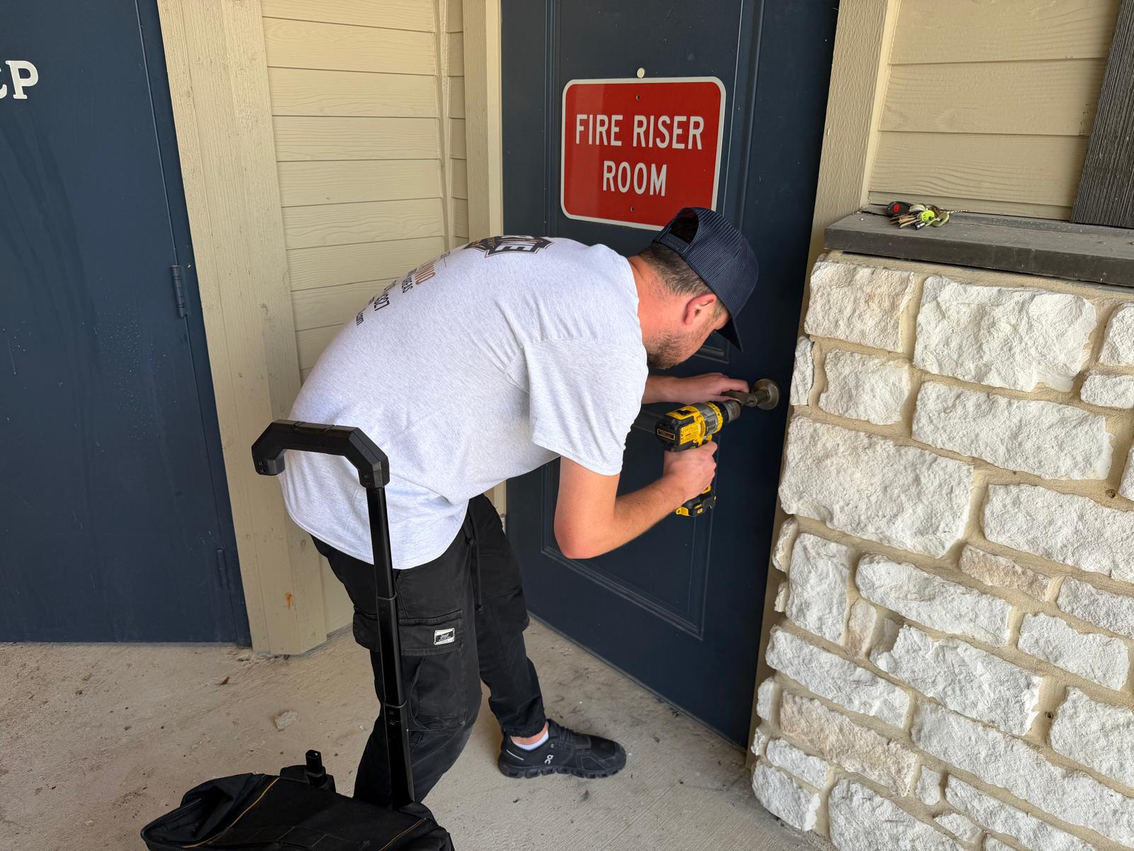 Emergency locksmith work in San Antonio
