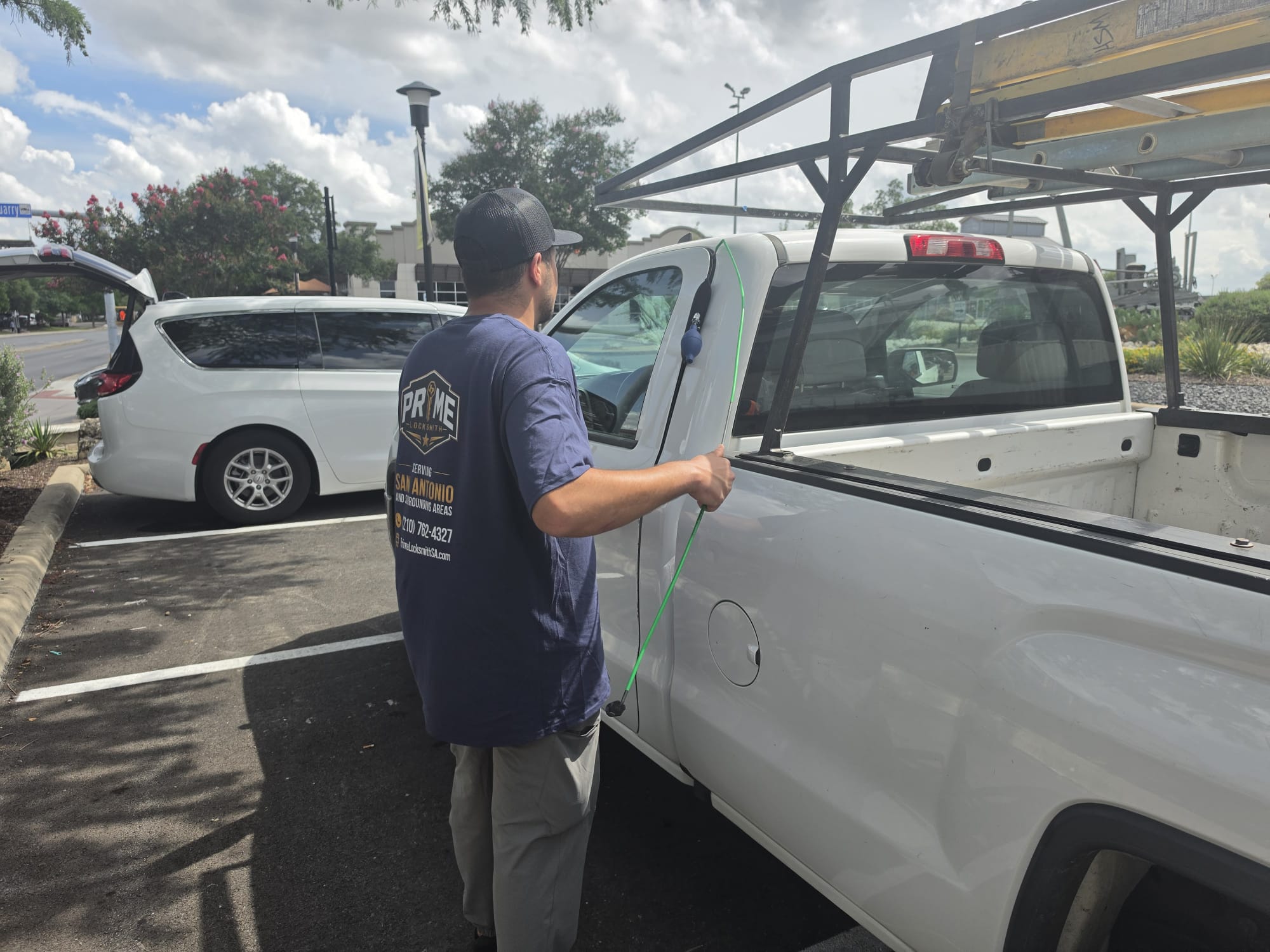 Emergency locksmith work in San Antonio